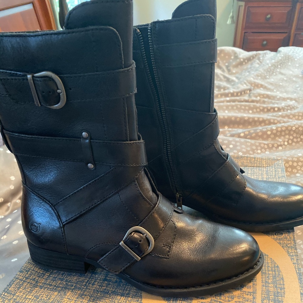 Born Portia Moto Boots 9.5